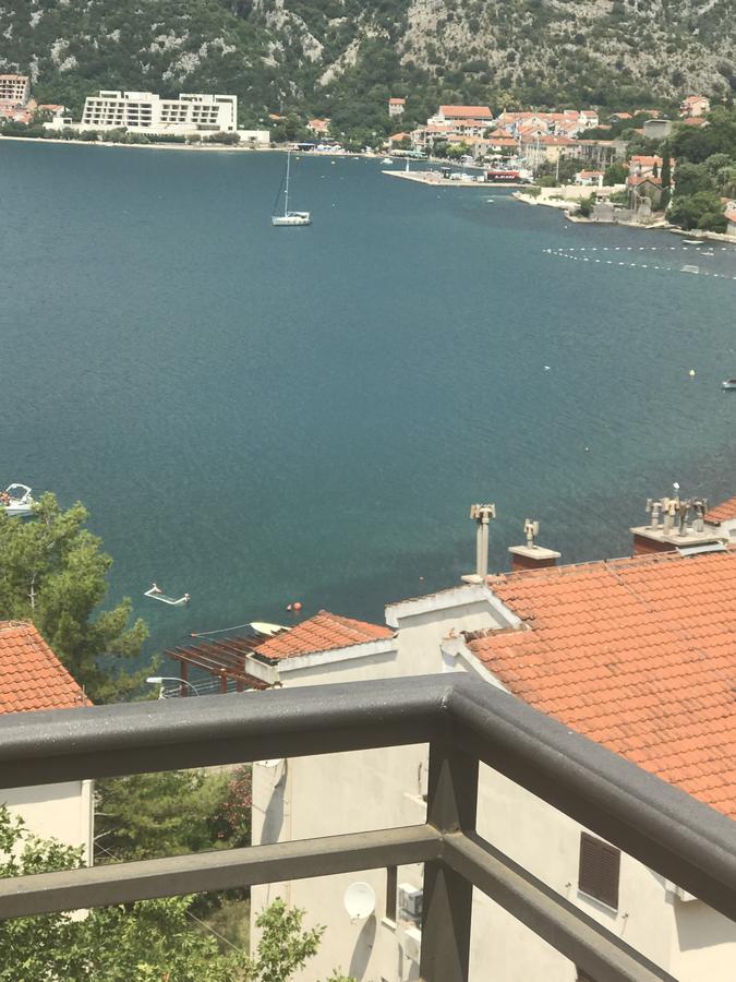 Apartments Sneza Risan Exterior foto